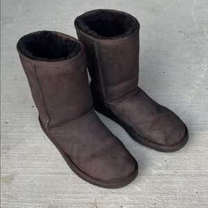 ❄️❄️ UGG AUSTRALIA BOOTS ❄️❄️